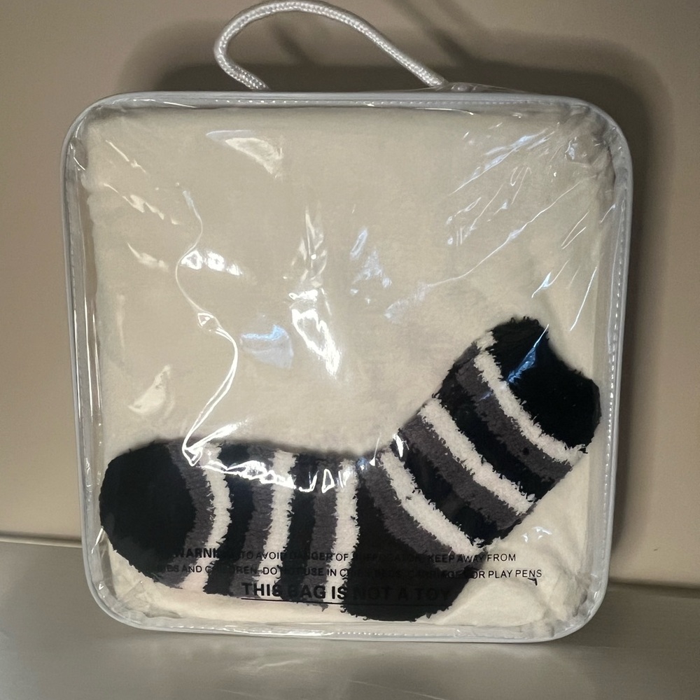 Super Soft Flannel Fleece Wrap Set - White